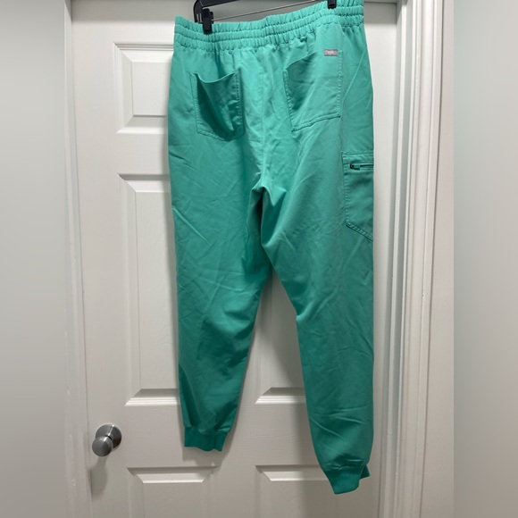 Figs scrubs - Picture 6 of 6